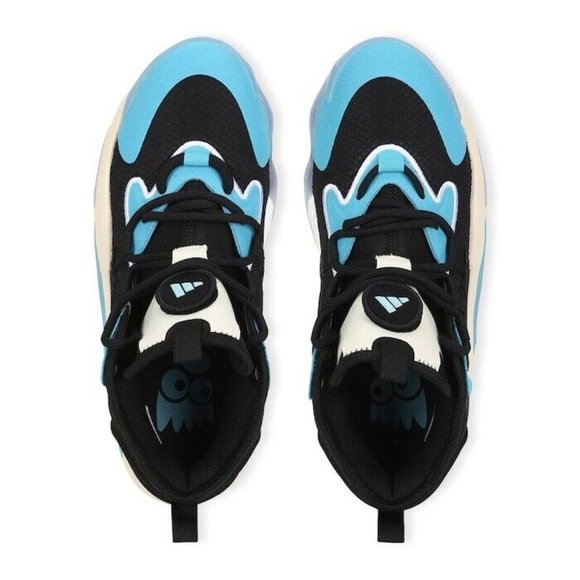 Athletic_Shoes